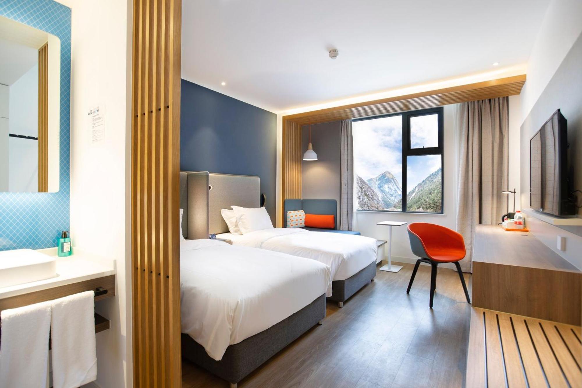 Holiday Inn Express Jiuzhaigou,Only 600 Meters To Jiuzhaigou Park By Ihg 외부 사진